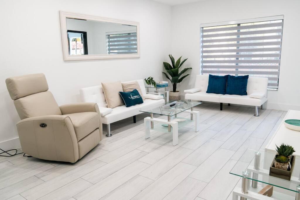 Villa Luxury Retreat 3B ,2Ba Pool , Coral Gables Center à Miami Extérieur photo