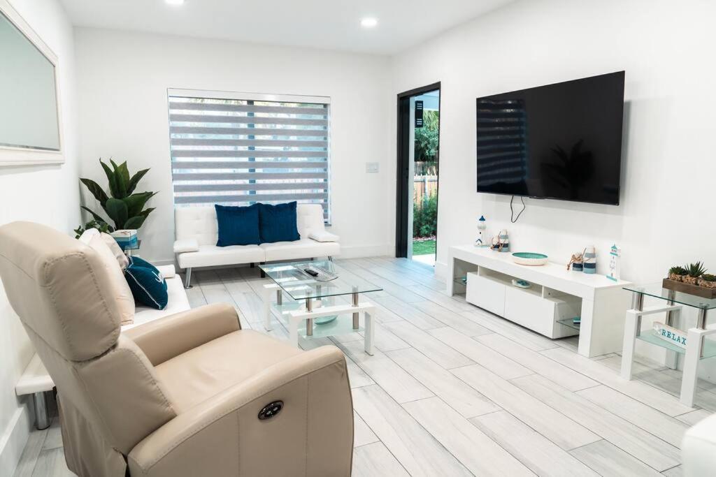 Villa Luxury Retreat 3B ,2Ba Pool , Coral Gables Center à Miami Extérieur photo